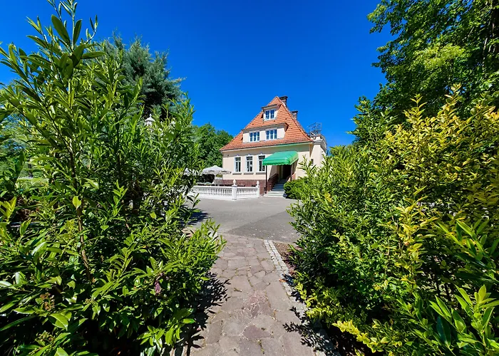 Hotel Seeschloß 3*